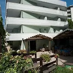 Hotel Salus