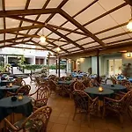 Salus Hotel