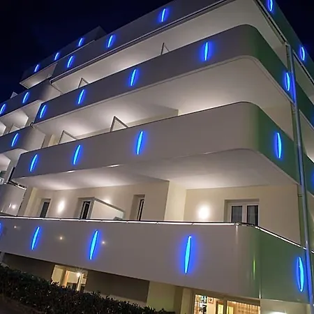 Salus Hotel