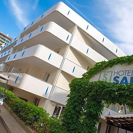 Salus Hotel 4*