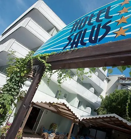 酒店 萨鲁思酒店 利尼亚诺萨比亚多罗