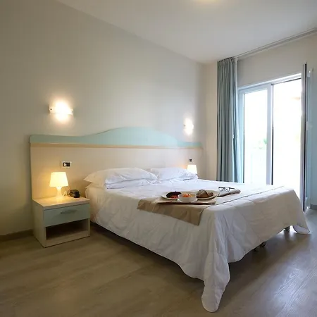 Salus Hotel